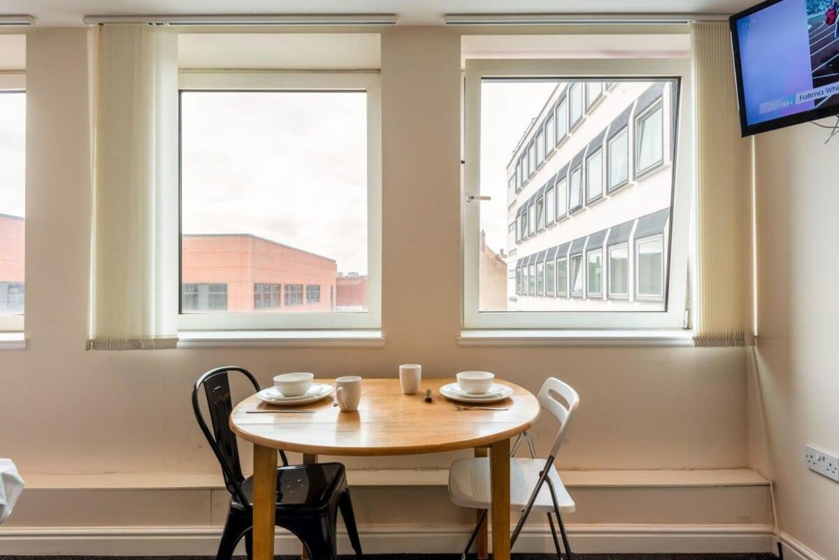 Modern & Bright Budget Studio In Central Doncaster Apartment Exterior photo